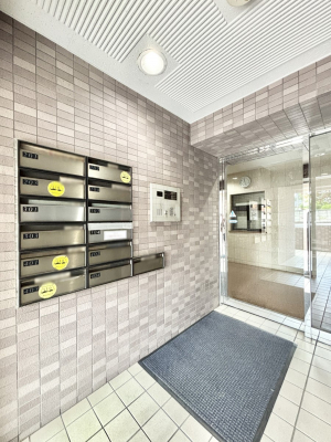 ̑@|Xg̓GgXɂ̂ŉJɔGꂸXւ󂯎܂I