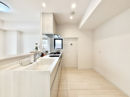 Lb`@Ȃ炲ƑƂ̉by߂ΖʃLb`