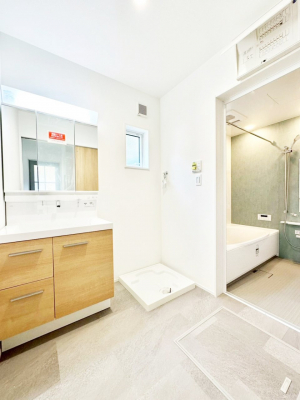 ���̑��@�L�X�Ƃ�Ƃ�̂��郉���h���[�X�y�[�X