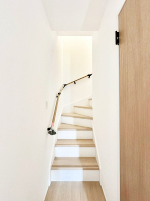 ���̑��@�K�i�͎肷��t���Ȃ̂ŏ����Ȃ��q���܂₲����̕������S�ł�