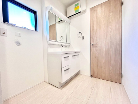 ���ʑ�E���ʏ��@���邢���ʏ��͖����̐g�x�x���y�����ł����Ⴂ�����ł��B