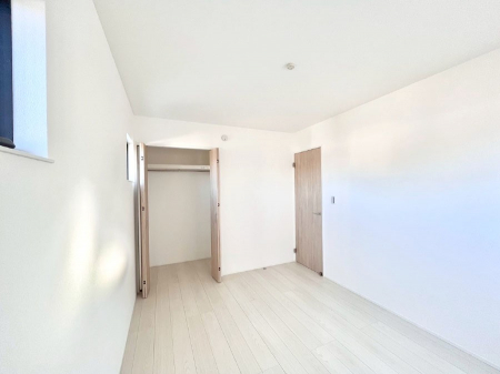 �q�������@�q�������ɂ��������߂Ȏ��[�X�y�[�X�����Ղ�̋���