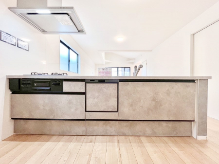 �L�b�`���@�������������I�ɁA�y�����I�V�X�e���L�b�`��