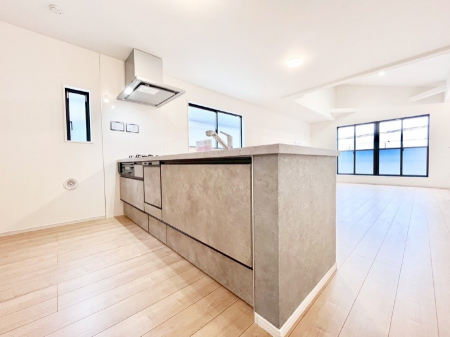 �L�b�`���@���������Ȃ��炲�Ƒ��Ƃ̉�b���y���߂�ΖʃJ�E���^�[�L�b�`��