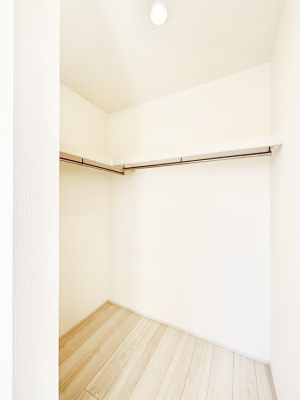 ���̑��@�ߗނ��n���K�[�Ɋ|�����܂܎��[�ł���WIC�B�ߗނ̐������ڂ����₷���ĕ֗��ł��I