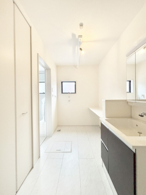 ���̑��@�L�X�Ƃ�Ƃ�̂��郉���h���[�X�y�[�X