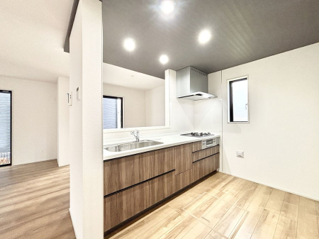 Lb`@Ƃ肠Lb`ł͂ƑƊył܂B