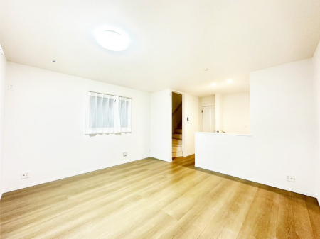 ���r���O�@���R�Ƃ��Ƒ����W�܂�e���̋�ԁI