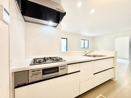 �L�b�`���@�������������I�ɁA�y�����I�V�X�e���L�b�`��  