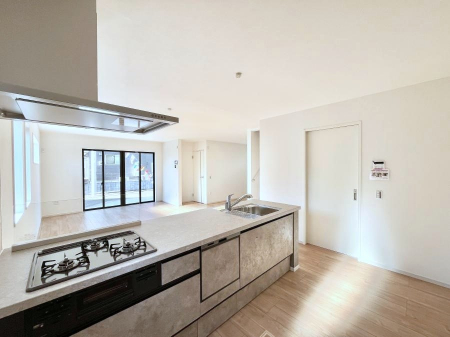 �L�b�`���@�����g���L�b�`��������A�g���₷�����������̂��₷���ɂ������܂����B  