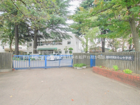 ���ӊ��@���w�Z 700m �䑷�q�s�����R���w�Z