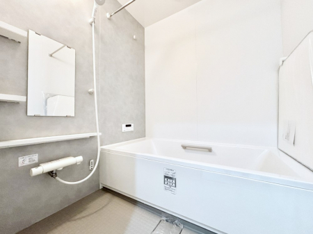 �����@����̔�����₷��؂ȃo�X�^�C���B�������Ƃ����C���y����Ŕ����Ƃ肽���ł��ˁI  