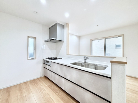 �L�b�`���@��Ƃ肠��L�b�`���ł͂��Ƒ��Ɗy�������������ł��܂��B