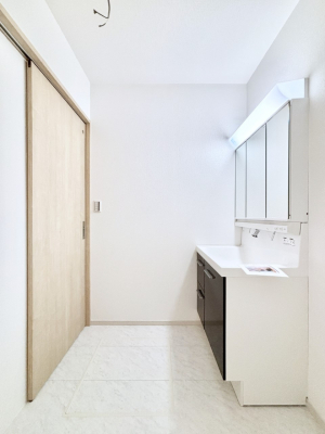 ʑEʏ@Ƃ̐ʃXy[XŒ̐gxxX[Y