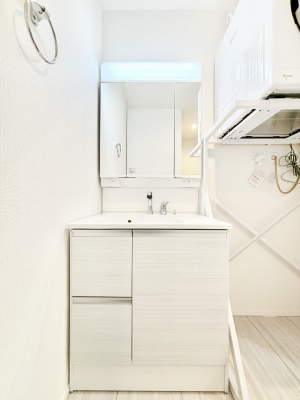 ʑEʏ@X^COɕ֗ȎOʋA~[LrlbgōׂXbL