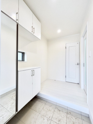 ց@~[tV[Y{bNX͂oO̐gȂ݃`FbNɕ֗