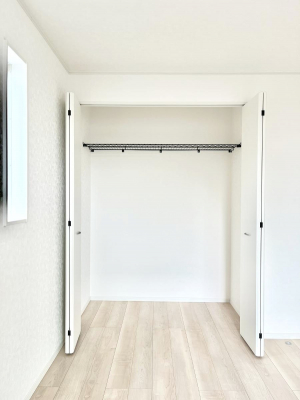 ���[�@�����Ղ�̎��[�X�y�[�X�ŉ��K�ɕ�点���� 