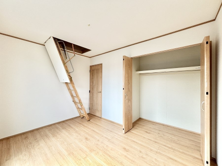 �q�������@�q�������ɂ��������߂Ȏ��[�X�y�[�X�����Ղ�̋���