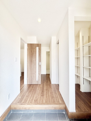 ���ց@�Ƒ��̋A��₨�q�l�������������}���錺��