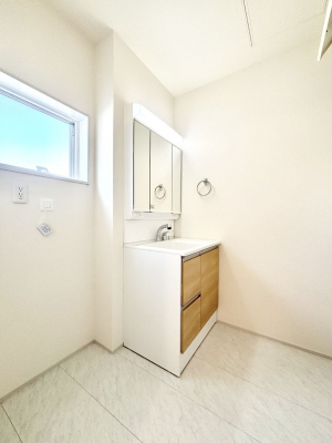 ���ʑ�E���ʏ��@���邢���ʏ��͖����̐g�x�x���y�����ł����Ⴂ�����ł��B