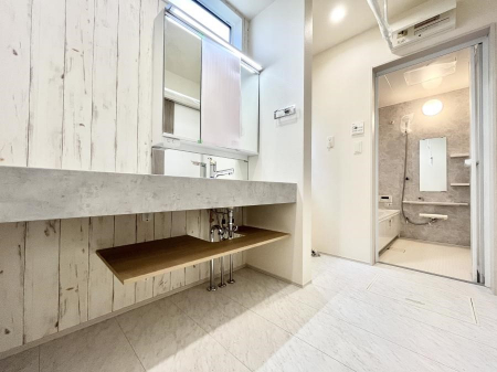 ̑@LXƂƂ̂郉h[Xy[XB  