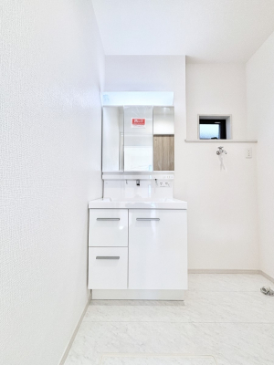 ʑEʏ@傫₷OʋŐʑ́AgȂ݃`FbN┧̂ɂ߂łB 