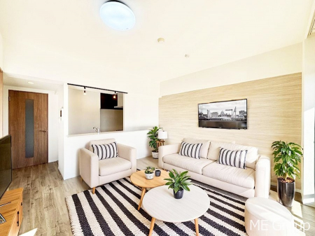 ���r���O�@�������������͋C�̂k�c�j�͉Ƒ��݂�Ȃ̉��K��ԁ��Ƌ��CG�ł�