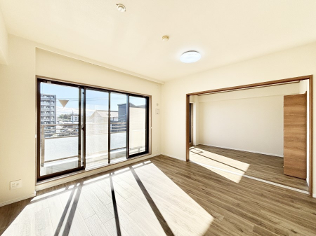 ���̑����ρ@�Ƒ������R�ƏW�܂�e���̃X�y�[�X�ɂȂ肻��