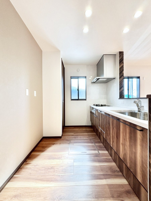 Lb`@u₩ȕʂ蔲Lb`B̂Ŗ邭Cɂ𗧂܂B