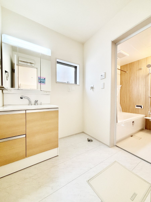 ���̑��@�L�b�`���Ƃ̓������l�����������W���݌v�ŖZ�������Ԃ̉Ǝ������N���N