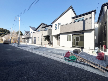 ���̑����ρ@�O�ʋ��̗��ɁA���ϕi��q���p�i�Ȃǂ����[�\�B���ʑ����������ƕۂ��܂��I