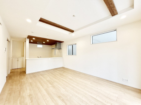 rO@Ƒ̓₩Șbŕ܂閾邢rO