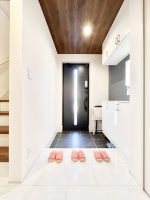 ���ց@�K���X�X���b�g�̓��������փh�A�������Ɍ���͂��Ă���܂�