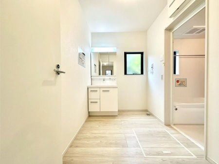 ʑEʏ@傫₷OʋŐʑ́AgȂ݃`FbN┧̂ɂ߂łB 