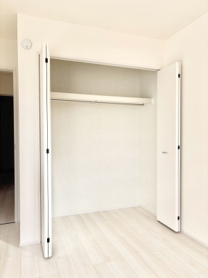 ���[�@�����Ղ�̎��[�X�y�[�X�ŉ��K�ɕ�点���� 