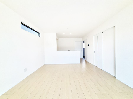 ���r���O�@�i�`�������e�C�X�g�̗D�����_�炩���F�g���̃t���[�����O���f�G�ȃ��r���O�ł��ˁB