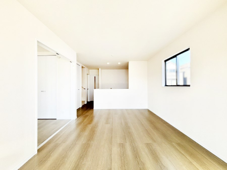 ���r���O�@�ǂ��ɂ��Ă��Ƒ��̂Ȃ������������R�~���j�P�[�V�������r���O�B