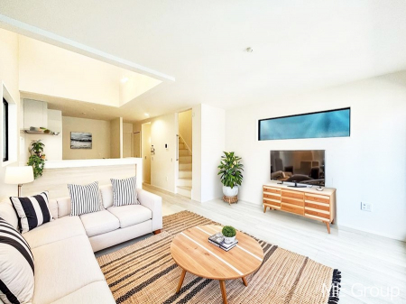 ���r���O�@�������������͋C�̂k�c�j�͉Ƒ��݂�Ȃ̉��K��ԁ��Ƌ��CG�ł�