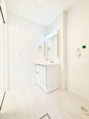 ���̑��@�������̂�����K��Ԃł��B�����̐g�x�x���C�����ǂ����g�������܂��B 