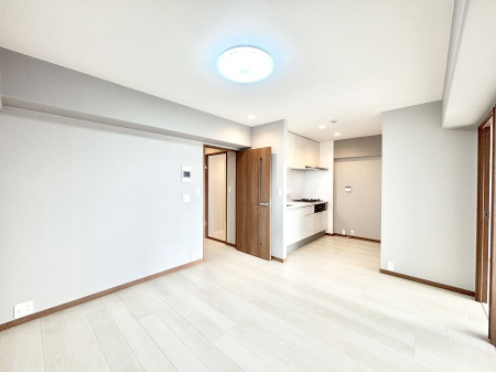 rO@Ƒ̓₩Șbŕ܂閾邢rO  