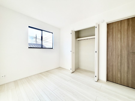 �Q���@�g���₷���`�Ńx�b�g��Ƌ�̒u�����ɂ����邱�Ƃ�����܂���B   