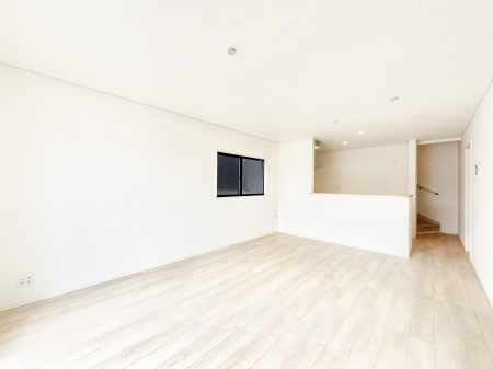 ���r���O�@�i�`�������e�C�X�g�̗D�����_�炩���F�g���̃t���[�����O���f�G�ȃ��r���O�ł��ˁB