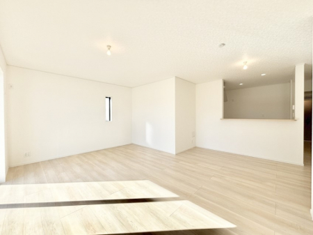 ���r���O�@�ǂ��ɂ��Ă��Ƒ��̂Ȃ������������R�~���j�P�[�V�������r���O�B 