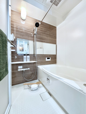 �����@����̔�������Ă���閾�邢�������̂���o�X���[��  