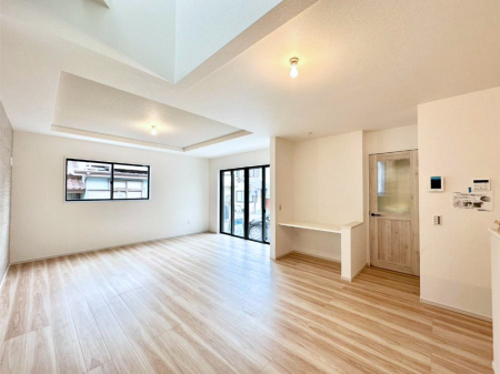 ���̑����ρ@�Ƒ������R�ƏW�܂�e���̃X�y�[�X�ɂȂ肻��