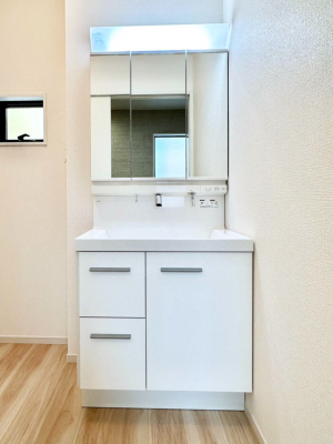 ���ʑ�E���ʏ��@�傫�����₷���O�ʋ��Ő�����������ʑ�́A�g�����Ȃ݃`�F�b�N�┧�̂������ɂ������߂ł��B 