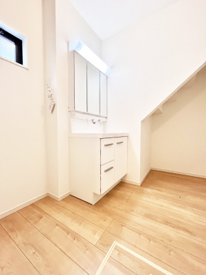 ̑@ʏ͂Ƃ̂Xy[XŁAgxx̃XLPASɗ]TĂłłB  