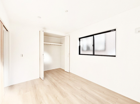 ���[�@�N���[�[�b�g�t���Ȃ̂ŋ����Ƃ��Ă����p�ł���3�K�T�[�r�X���[���I