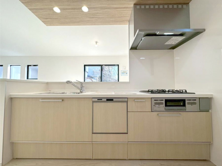 �L�b�`���@�������������I�ɁA�y�����I�V�X�e���L�b�`��  