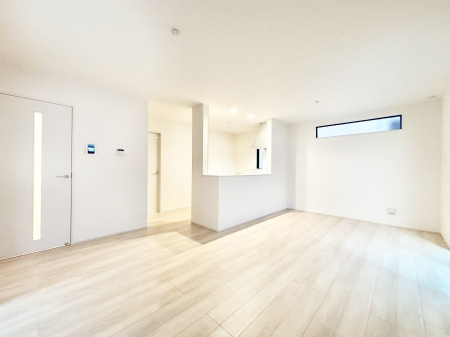 ���r���O�@�i�`�������e�C�X�g�̗D�����_�炩���F�g���̃t���[�����O���f�G�ȃ��r���O�ł��ˁB